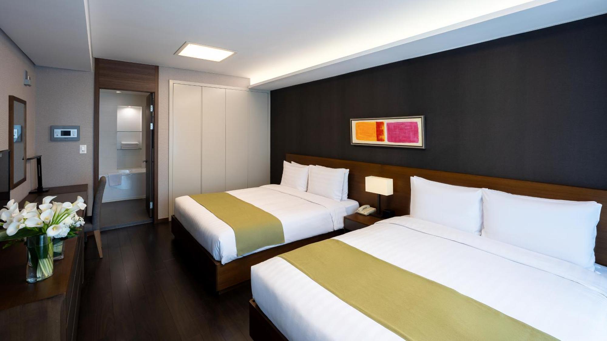 Fraser Place Hotel 4*