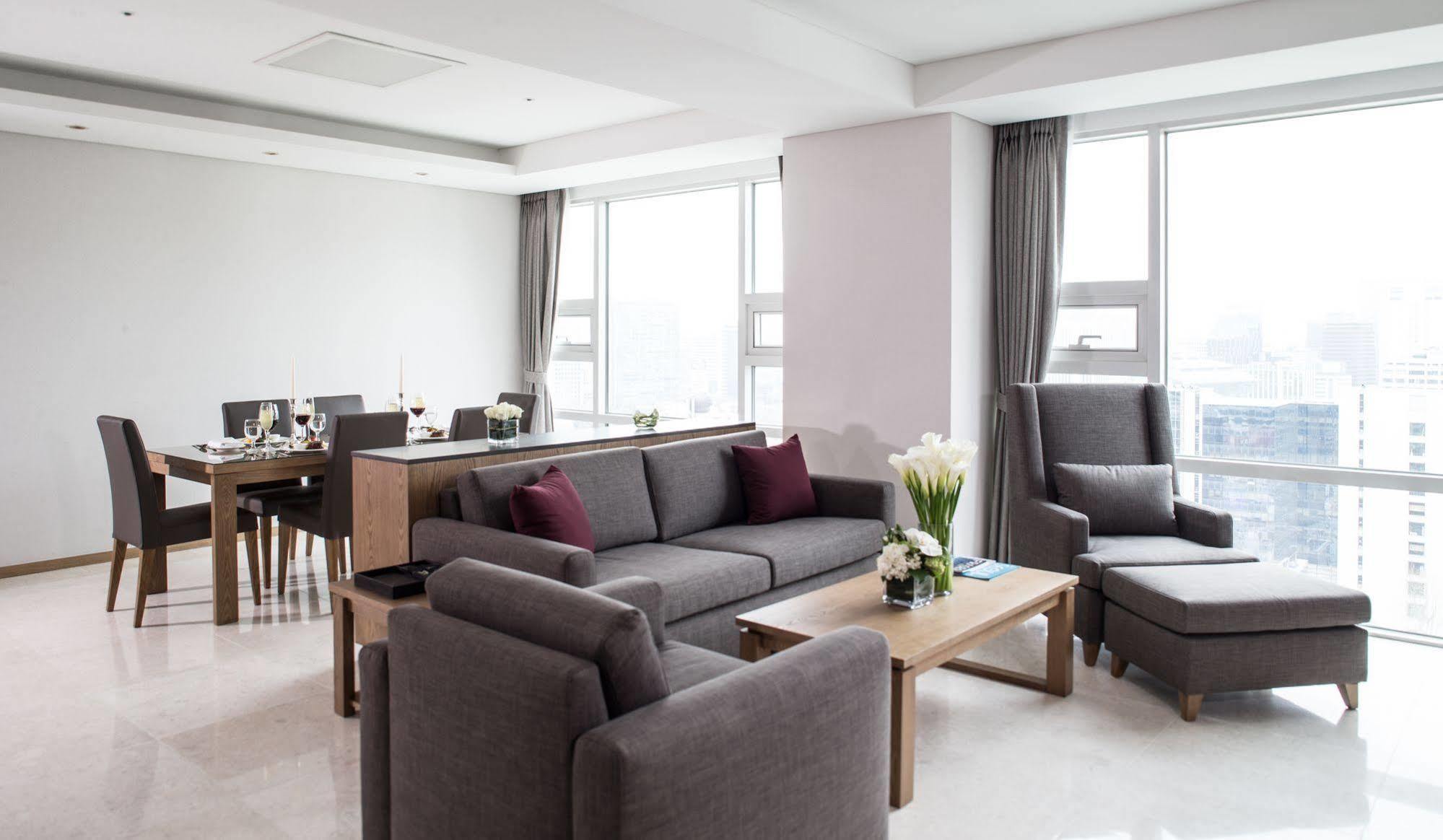 Fraser Place Hotel